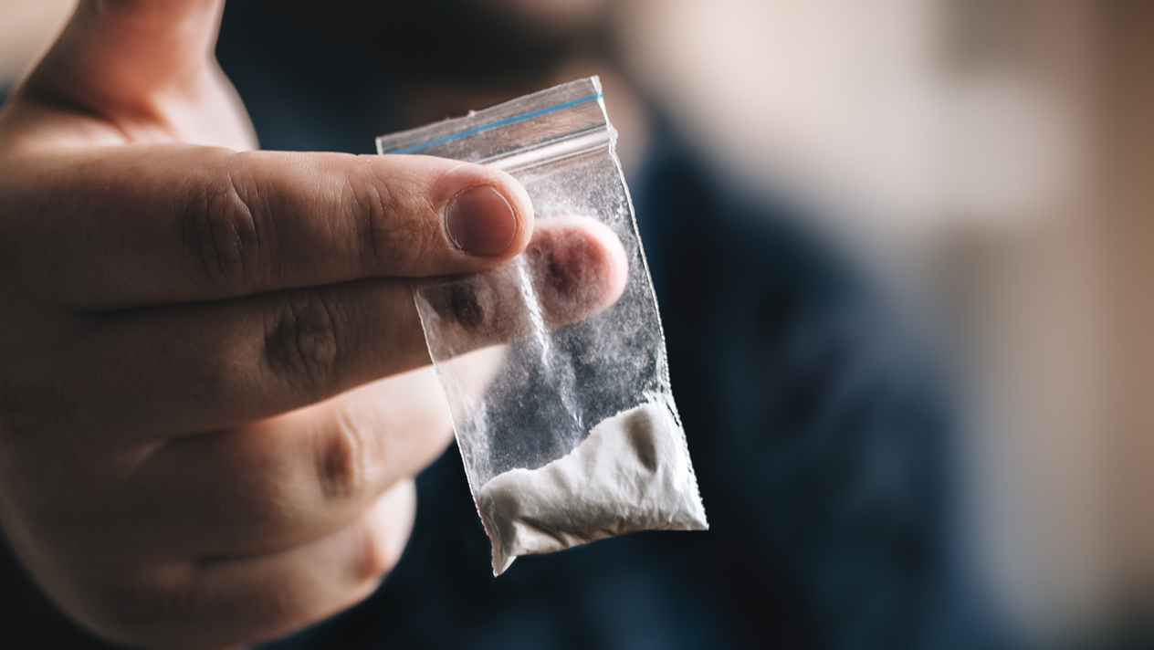 La comunitat sociosanitària de la Garrotxa alerta de la “normalització” de les drogues entre els joves