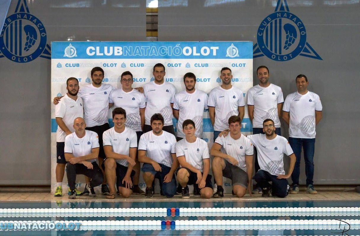 Potenciar el planter i pujar a Primera Catalana, els reptes del waterpolo del CN Olot