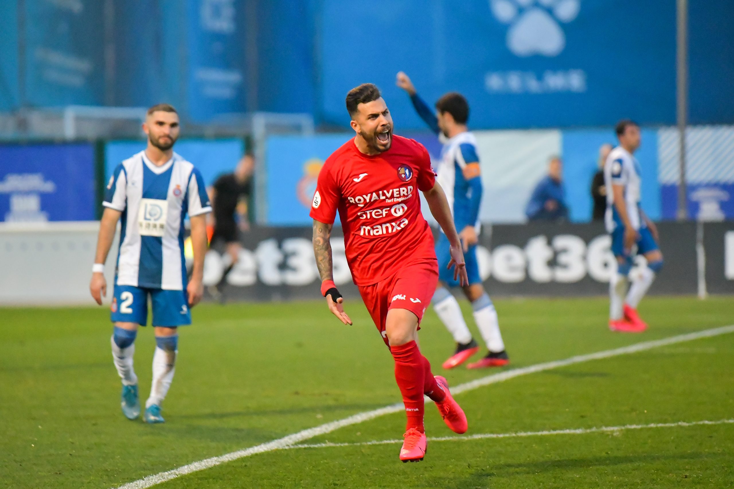 L'Olot es destapa i enterra l'etern debat de la falta de gol