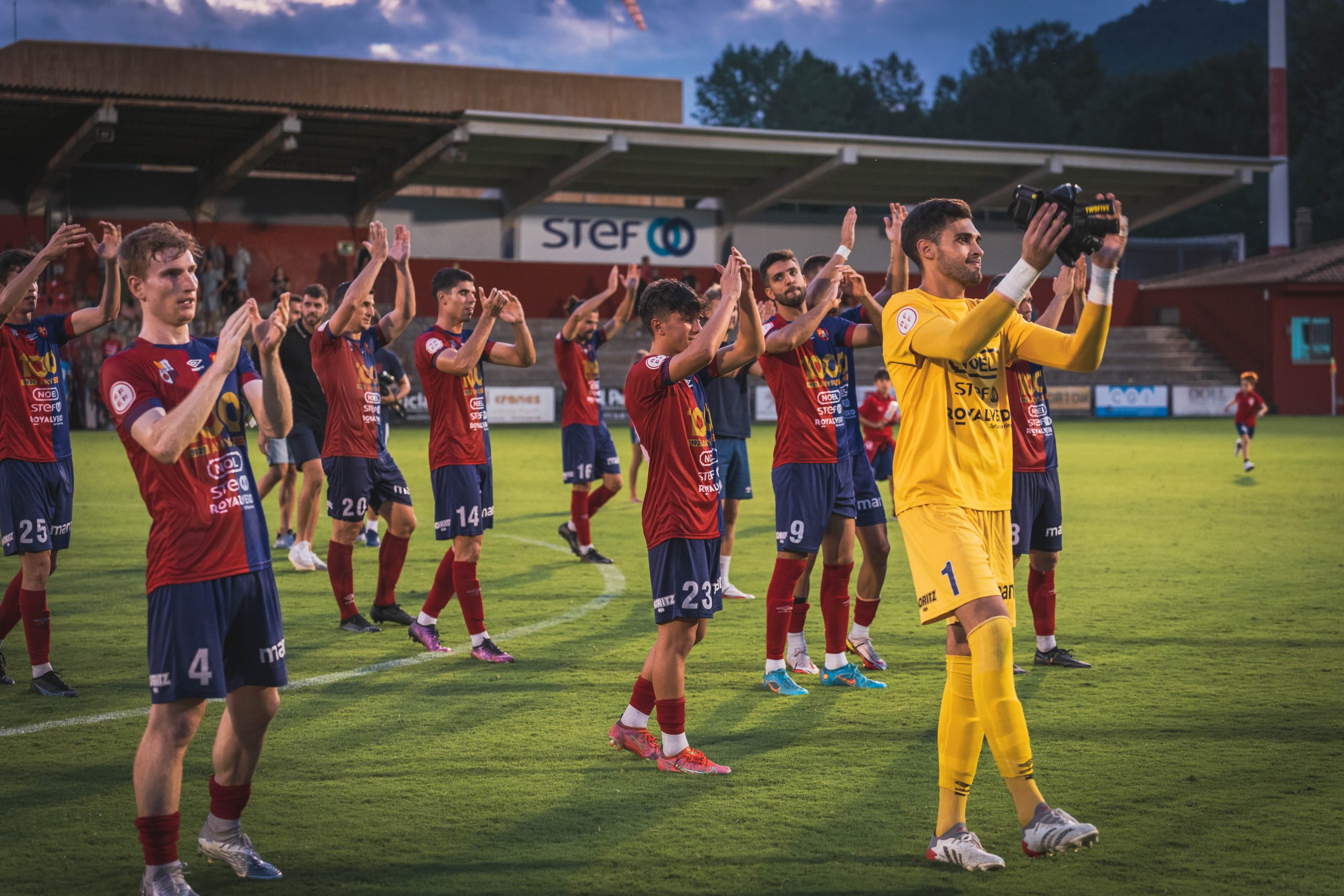 La Unió Esportiva Olot comença una temporada de tres competicions
